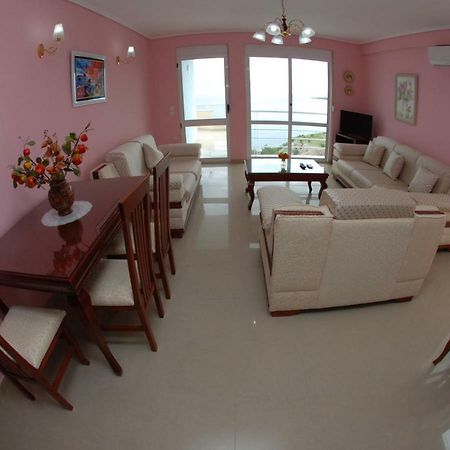 Erti'S Apartments Sarandë Eksteriør billede