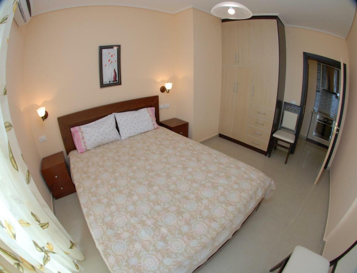 Erti'S Apartments Sarandë Eksteriør billede