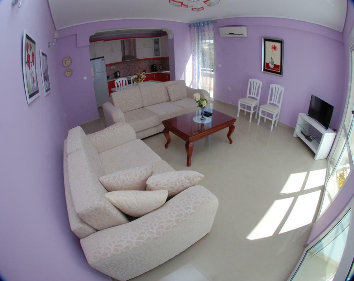 Erti'S Apartments Sarandë Eksteriør billede