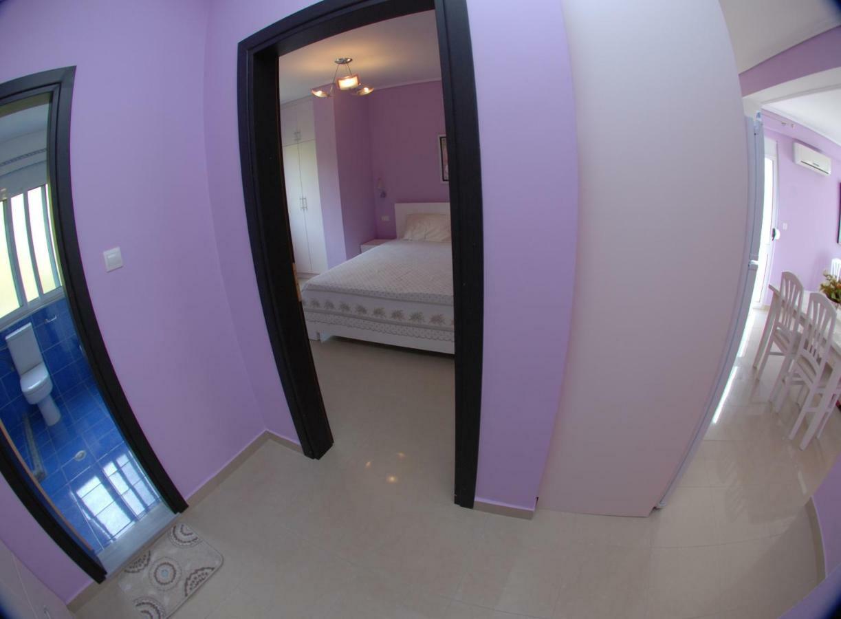Erti'S Apartments Sarandë Eksteriør billede