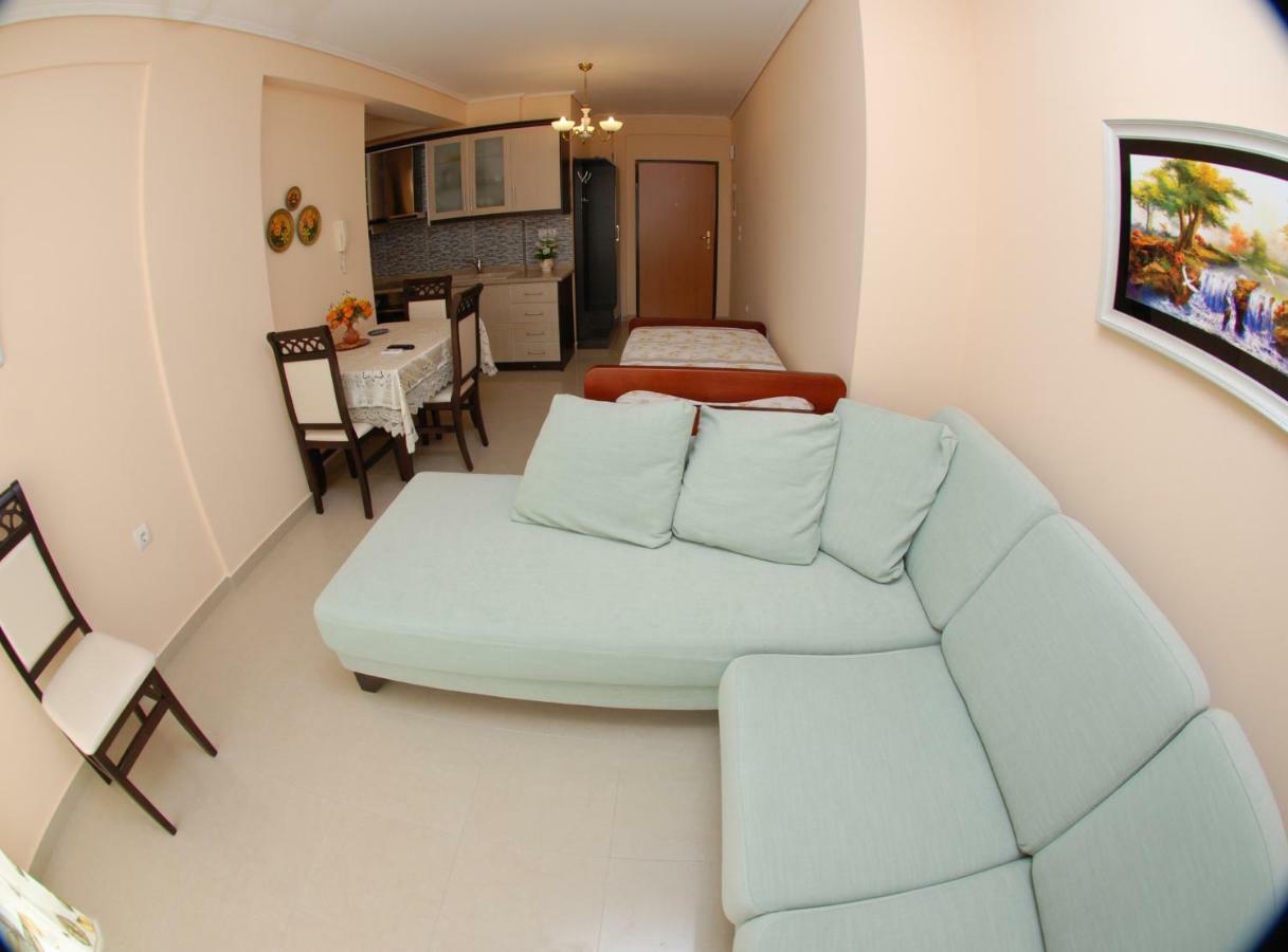 Erti'S Apartments Sarandë Eksteriør billede