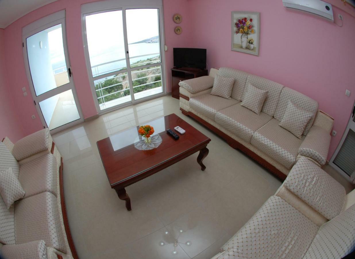Erti'S Apartments Sarandë Eksteriør billede
