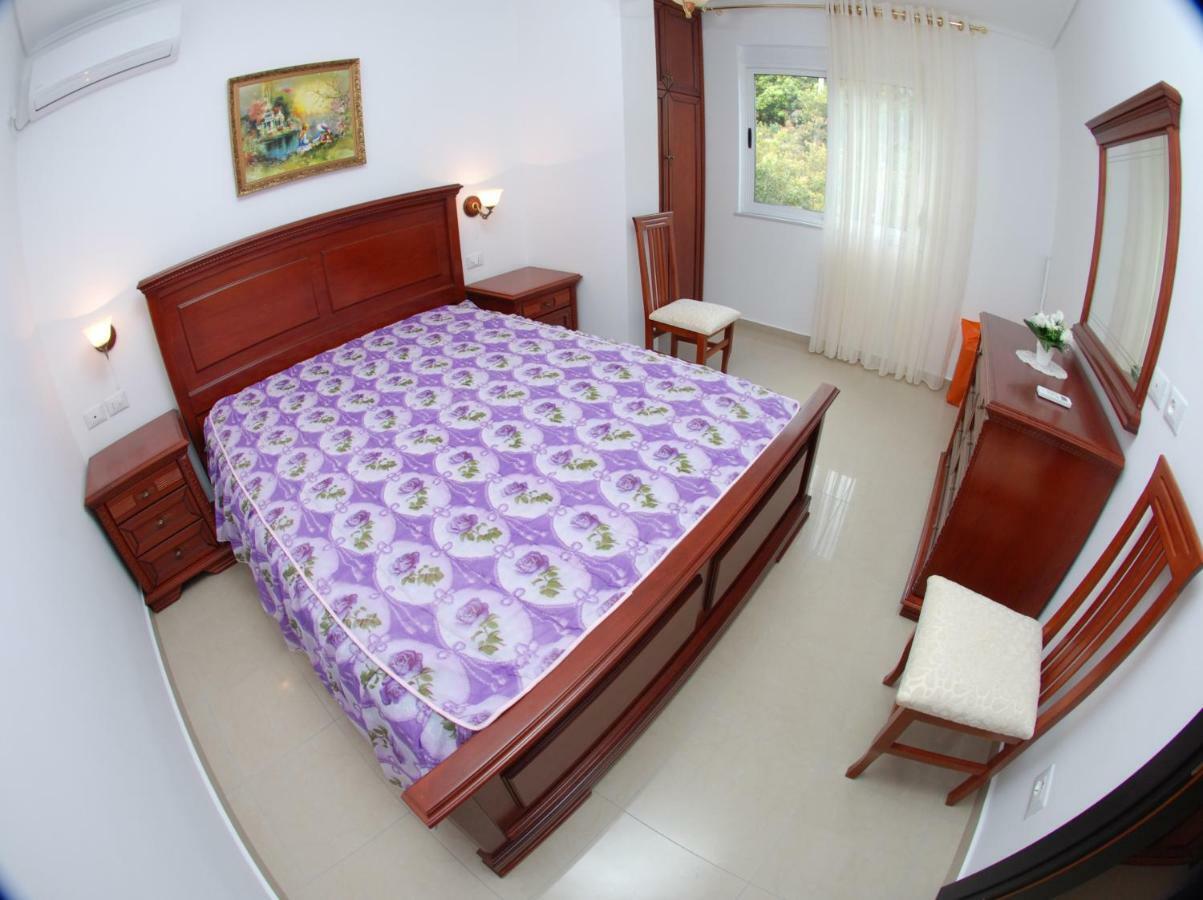 Erti'S Apartments Sarandë Eksteriør billede
